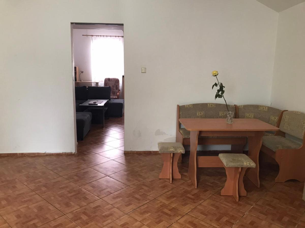 Dvacitka Apartment Ceske Budejovice Ngoại thất bức ảnh