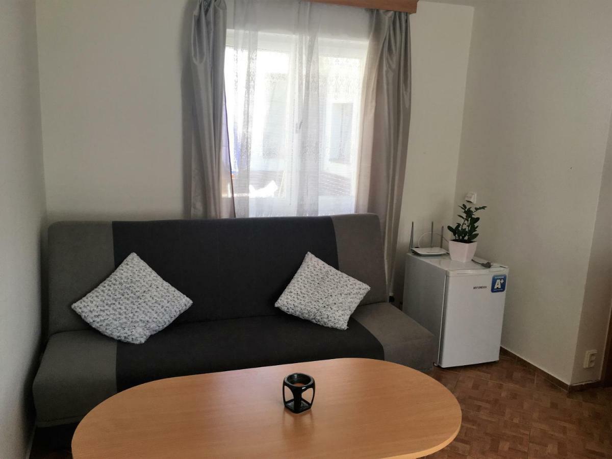 Dvacitka Apartment Ceske Budejovice Ngoại thất bức ảnh